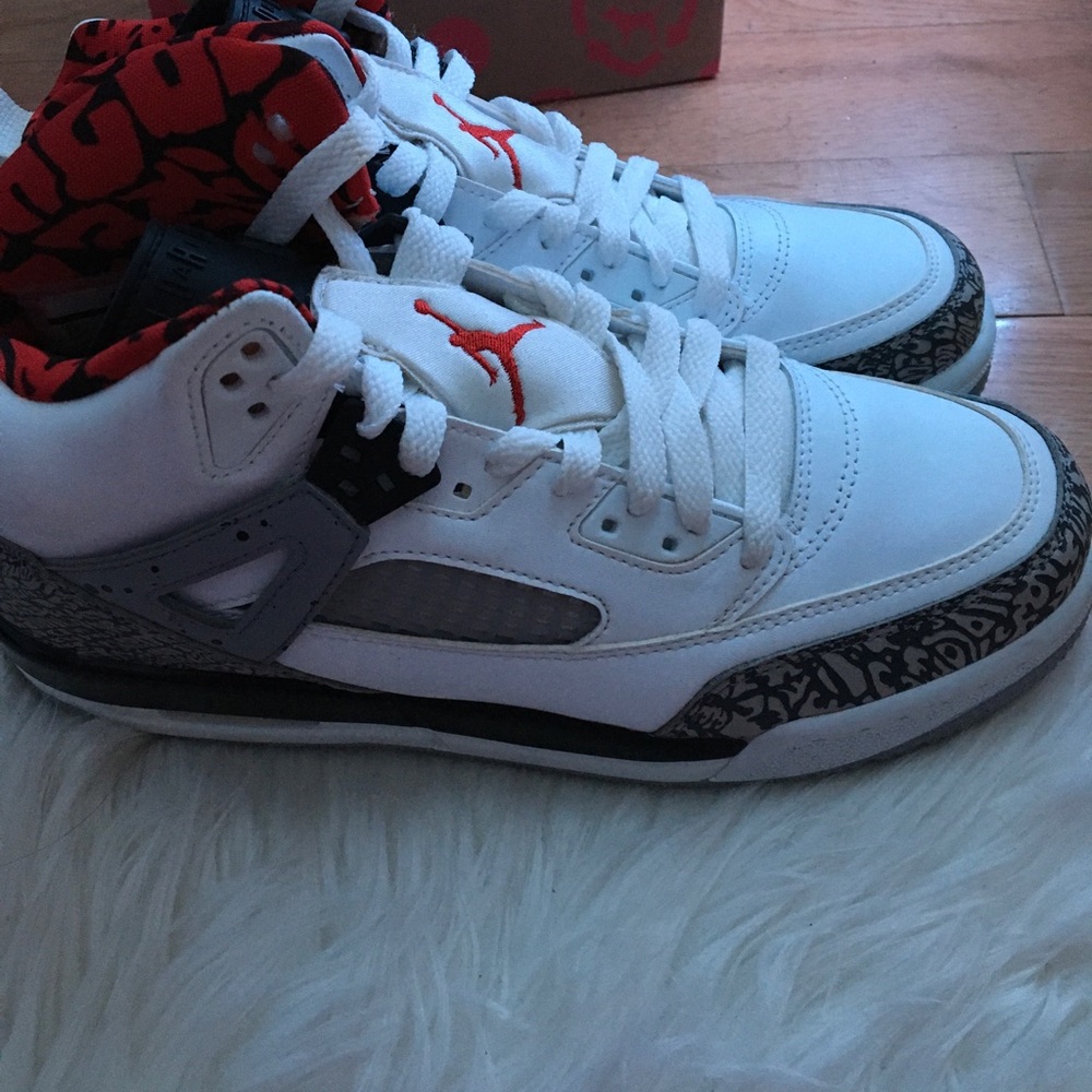 Jordan spizike white cement